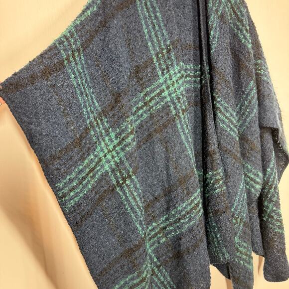 Woolrich Poncho Shawl Wrap One Size Navy Blue Green Tartan Plaid Open Front - Picture 7 of 8